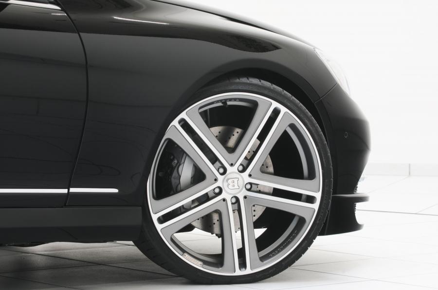  Mercedes-Benz CL500 by Brabus 2011 года  (фото 16 из 27)